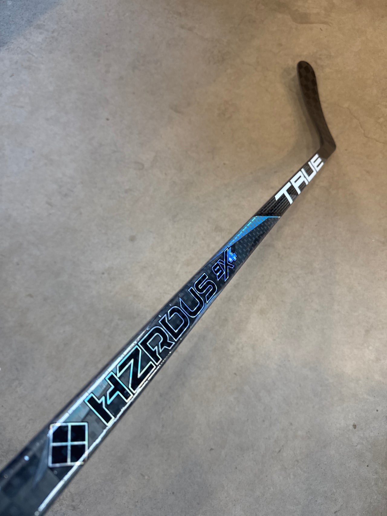 True Hzrdus 9X4 - 85 FLEX - P88- LEFT HAND - NEW