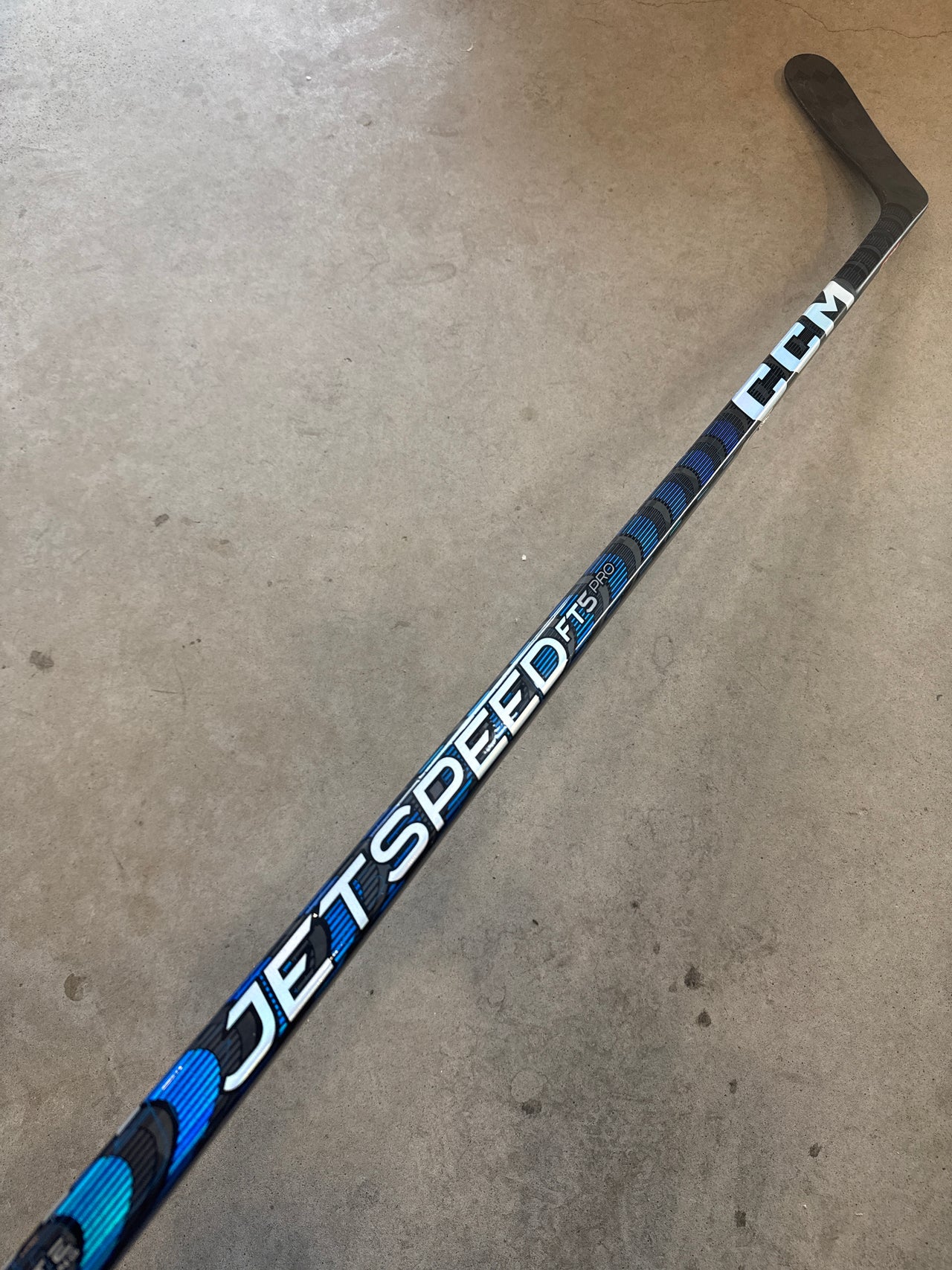 CCM JETSPEED FT5 PRO - 85 FLEX - P29 - LEFT HAND - NEW