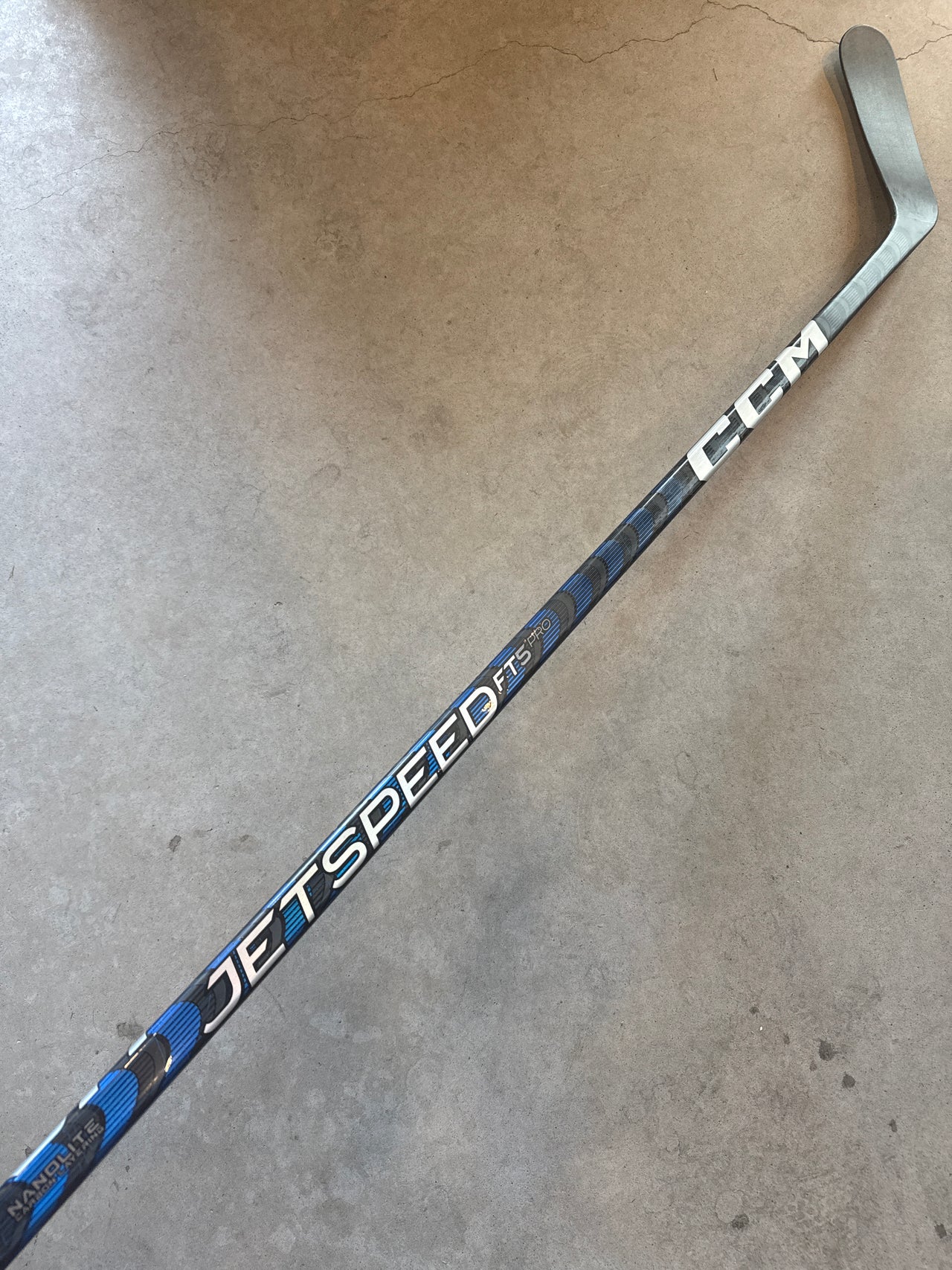 CCM JETSPEED Ft5 PRO - 80 FLEX - P29M- LEFT HAND - NEW